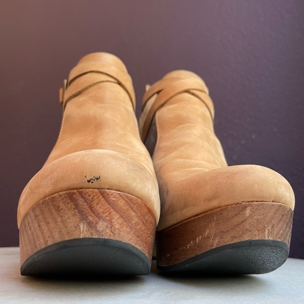 Free People Cedar Clog 39 - Picture 2 of 5
